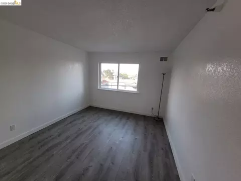 Living - 1532 Chanslor Ave, Richmond, CA 94801 photo 1 of 1
