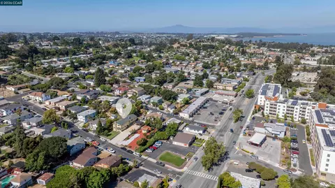 View/Area - 748 3rd Ave, Pinole, CA 94564 photo 9 of 9