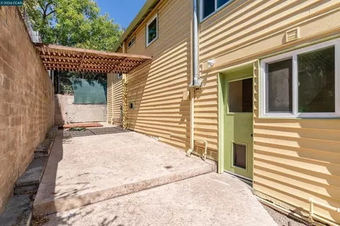 Exterior - 748 3rd Ave, Pinole, CA 94564 photo 6 of 6