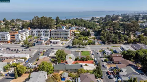 View/Area - 748 3rd Ave, Pinole, CA 94564 photo 5 of 9