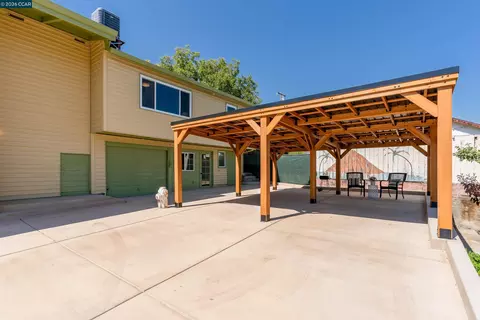 Exterior - 748 3rd Ave, Pinole, CA 94564 photo 2 of 6