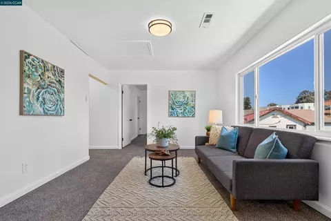 Living - 748 3rd Ave, Pinole, CA 94564 photo 8 of 10
