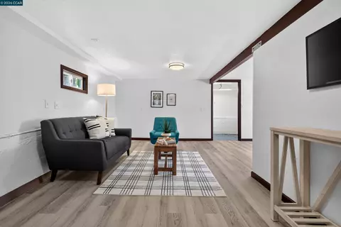 Living - 748 3rd Ave, Pinole, CA 94564 photo 6 of 10
