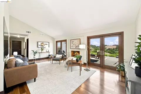 Living - 1897 Ascot Dr, Moraga, CA 94556 photo 3 of 6