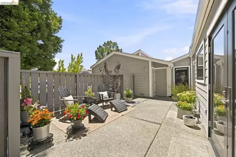 Exterior - 1897 Ascot Dr, Moraga, CA 94556 photo 6 of 8