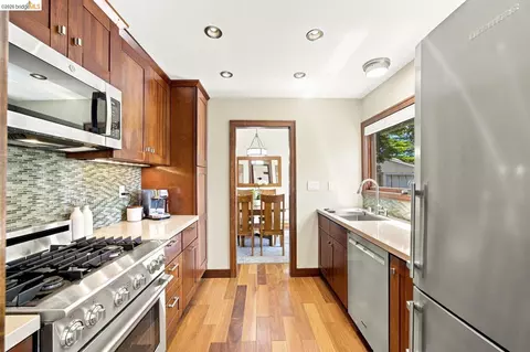 Kitchen - 1897 Ascot Dr, Moraga, CA 94556 photo 4 of 5