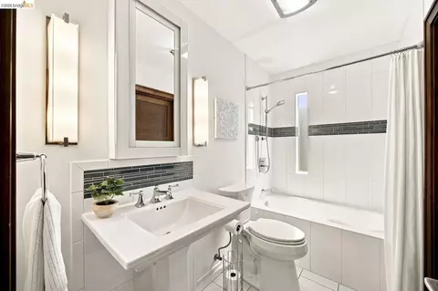 Bath - 1897 Ascot Dr, Moraga, CA 94556 photo 5 of 6