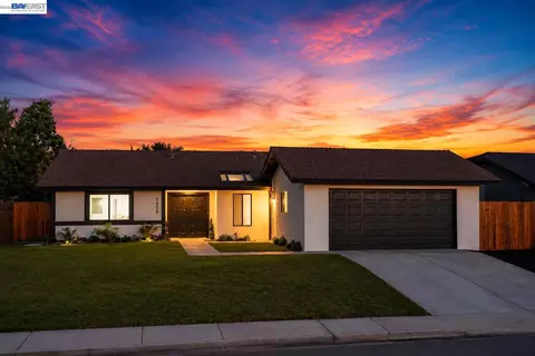 5408 N Salinas Ave, Fresno, CA 93722