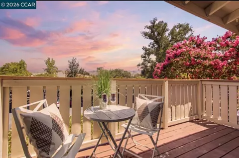 100 Kinross Dr #30, Walnut Creek, CA 94598