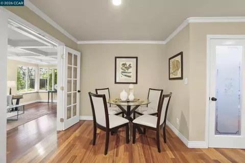 Dining - 205 Summit Rd, Walnut Creek, CA 94598 photo 1 of 2