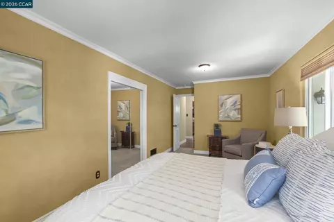 Bedroom - 205 Summit Rd, Walnut Creek, CA 94598 photo 2 of 8