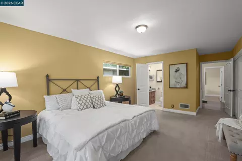 Bedroom - 205 Summit Rd, Walnut Creek, CA 94598 photo 4 of 8