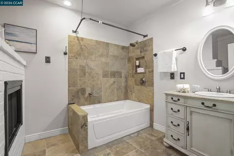 Bath - 205 Summit Rd, Walnut Creek, CA 94598 photo 3 of 4