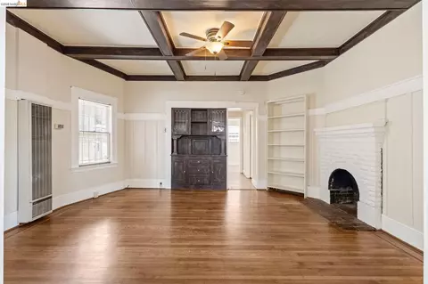 Living - 738 E 19th St, Oakland, CA 94606 photo 3 of 5