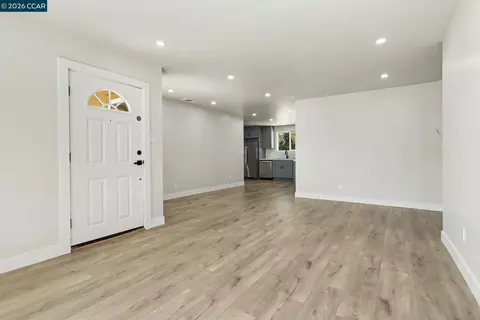 Living - 1023 Caldwell Ave, Vallejo, CA 94591 photo 1 of 6