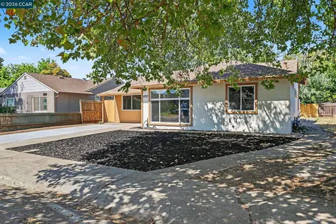 Exterior - 1023 Caldwell Ave, Vallejo, CA 94591 photo 3 of 7