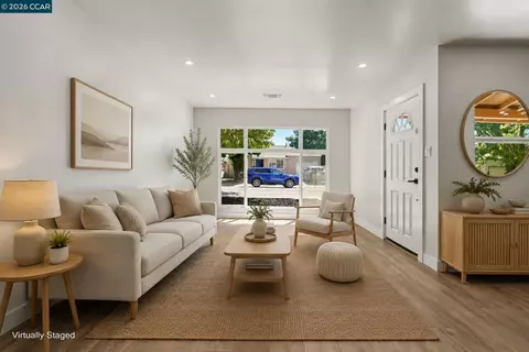 Living - 1023 Caldwell Ave, Vallejo, CA 94591 photo 5 of 6