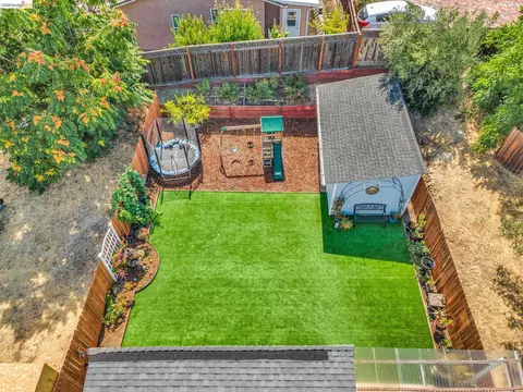 Exterior - 2350 W Shell Ave, Martinez, CA 94553 photo 8 of 8
