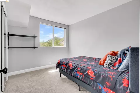 Bedroom - 2350 W Shell Ave, Martinez, CA 94553 photo 5 of 5