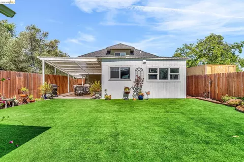 Exterior - 2350 W Shell Ave, Martinez, CA 94553 photo 6 of 8