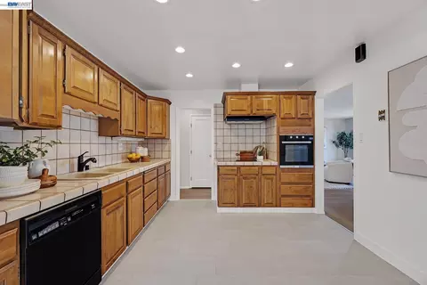 Kitchen - 1803 Wayne Ave, San Leandro, CA 94577 photo 1 of 3