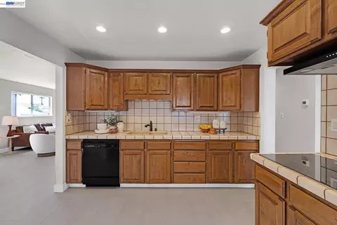 Kitchen - 1803 Wayne Ave, San Leandro, CA 94577 photo 2 of 3