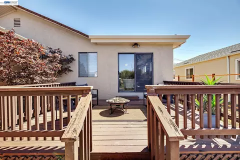 Exterior - 1803 Wayne Ave, San Leandro, CA 94577 photo 2 of 4