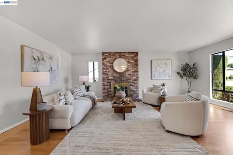 Living - 1803 Wayne Ave, San Leandro, CA 94577 photo 4 of 5