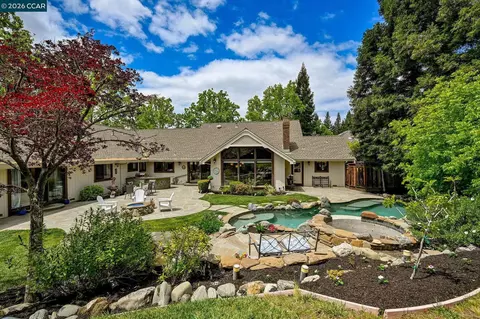 85 Trish Ct, Danville, CA 94506