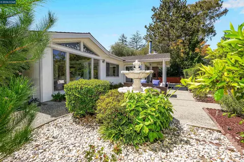 Exterior - 61 Sullivan Dr, Moraga, CA 94556 photo 24 of 26