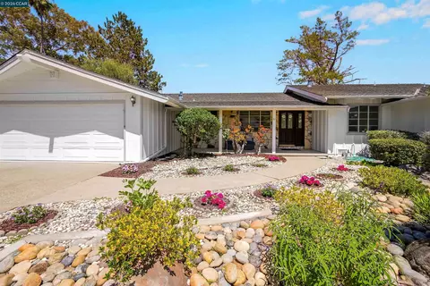 Exterior - 61 Sullivan Dr, Moraga, CA 94556 photo 7 of 26