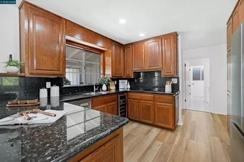 Kitchen - 61 Sullivan Dr, Moraga, CA 94556 photo 2 of 2