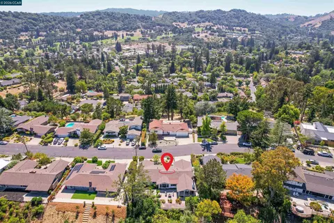 View/Area - 61 Sullivan Dr, Moraga, CA 94556 photo 6 of 9
