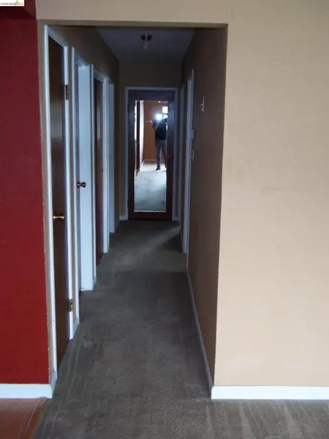 Entry Way - 290 Plum St, Vacaville, CA 95688 photo 1 of 1