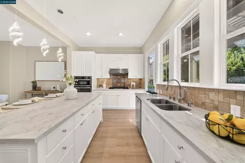 Kitchen - 4266 Sunset View Dr, Dublin, CA 94568 photo 3 of 3