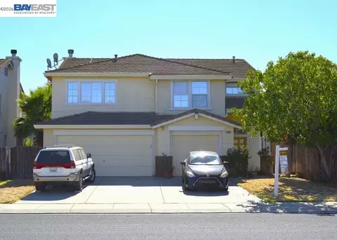Exterior - 13900 Pinecrest St, Lathrop, CA 95330 photo 2 of 5
