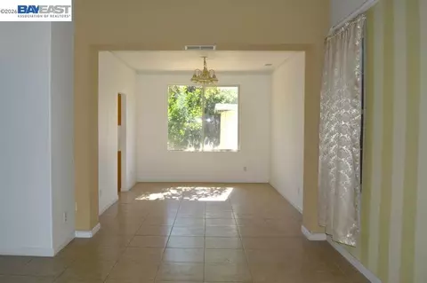 Living - 13900 Pinecrest St, Lathrop, CA 95330 photo 2 of 4