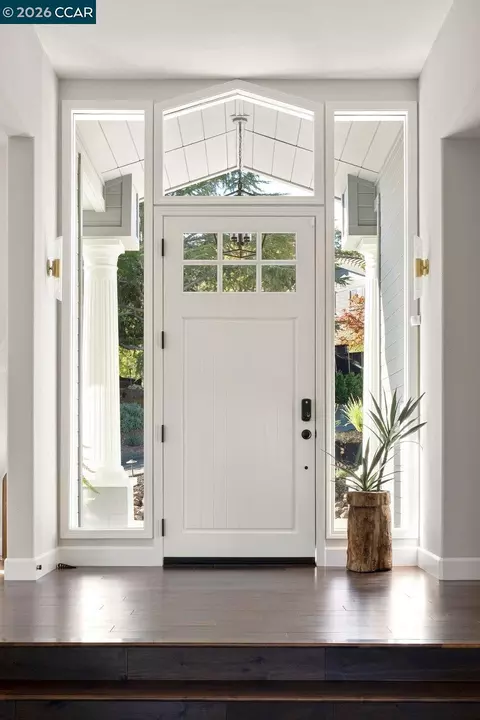 Entry Way - 9 Northridge Ln, Lafayette, CA 94549 photo 1 of 3