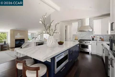 Kitchen - 9 Northridge Ln, Lafayette, CA 94549 photo 3 of 4