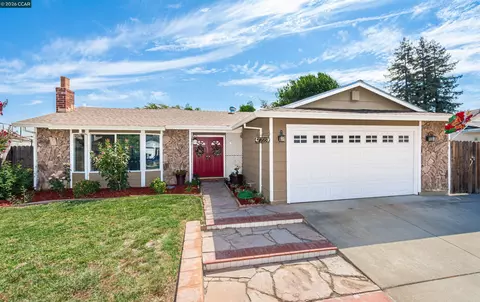 7723 Countryfield Dr, Sacramento, CA 95828