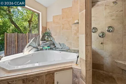 Bath - 490 St Marys Rd, Lafayette, CA 94549 photo 3 of 4