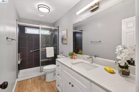 Bath - 295 Iris Rd, Hercules, CA 94547 photo 1 of 2