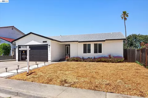 Exterior - 295 Iris Rd, Hercules, CA 94547 photo 3 of 10