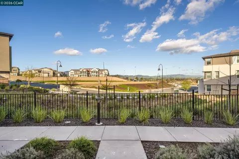 Exterior - 1200 Lorenzini Loop, San Ramon, CA 94583 photo 5 of 7
