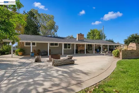 Exterior - 3360 Doyle Rd, Oakley, CA 94561 photo 12 of 24