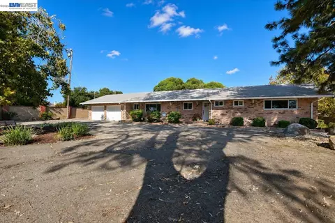 Exterior - 3360 Doyle Rd, Oakley, CA 94561 photo 15 of 24