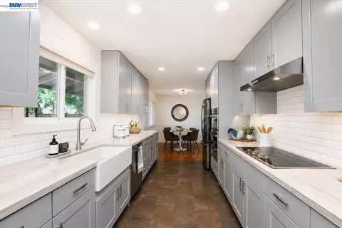 Kitchen - 3360 Doyle Rd, Oakley, CA 94561 photo 3 of 3