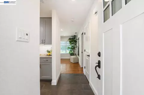 Entry Way - 3360 Doyle Rd, Oakley, CA 94561 photo 1 of 1