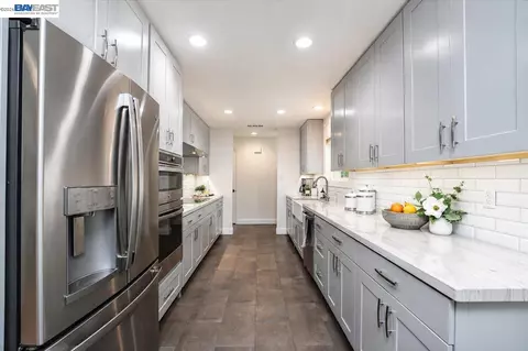 Kitchen - 3360 Doyle Rd, Oakley, CA 94561 photo 1 of 3