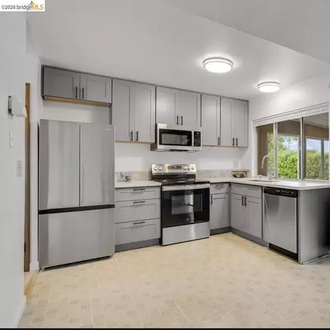 Kitchen - 341 Inverness Dr, Vallejo, CA 94589 photo 1 of 1